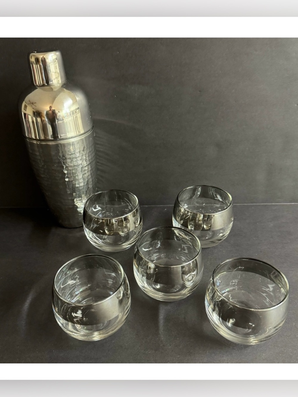 Vtg 1960s Dorothy Thorpe style silver banded roly poly Madmen glasses and shaker